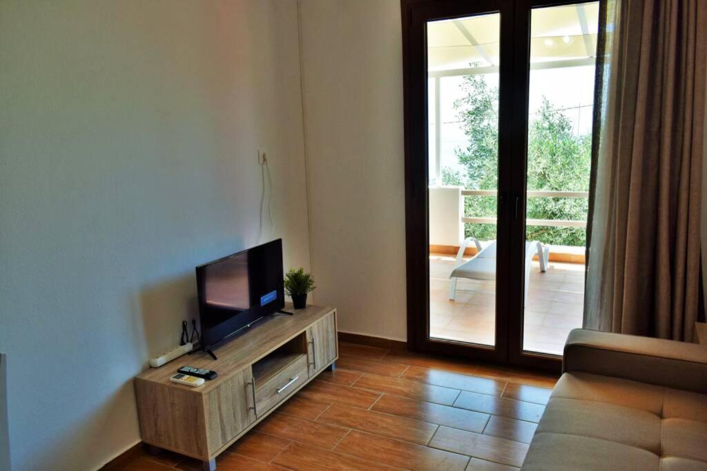 Meltemi Appartment Патітірі Екстер'єр фото